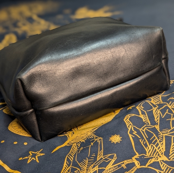 Portland Leather Goods Black Full Grain Small Tote - Picture 4 of 10